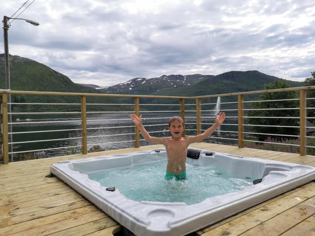 Waterfront Senja Apartment Torsken Exterior photo