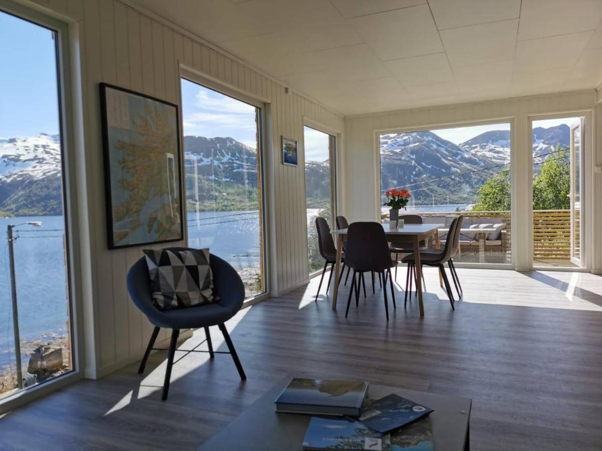 Waterfront Senja Apartment Torsken Exterior photo
