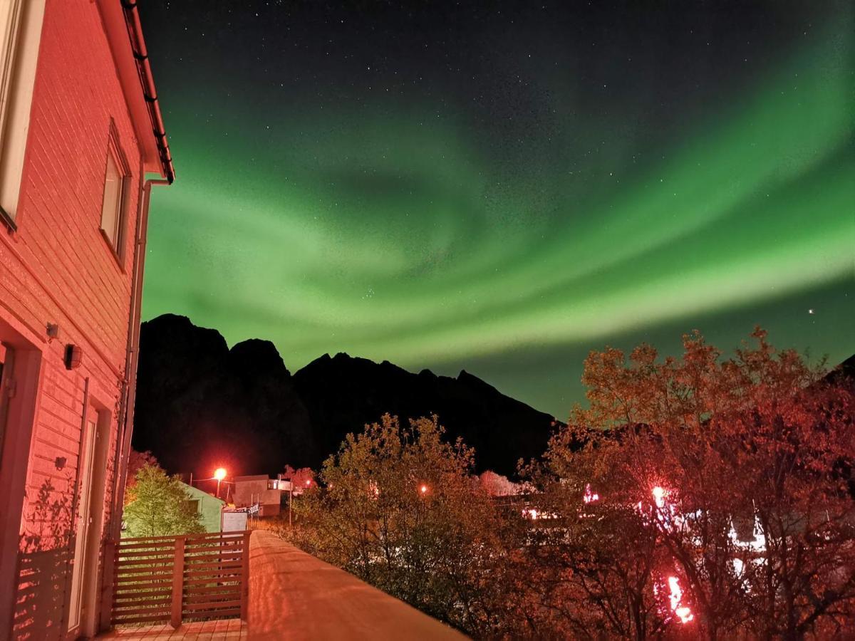 Waterfront Senja Apartment Torsken Exterior photo